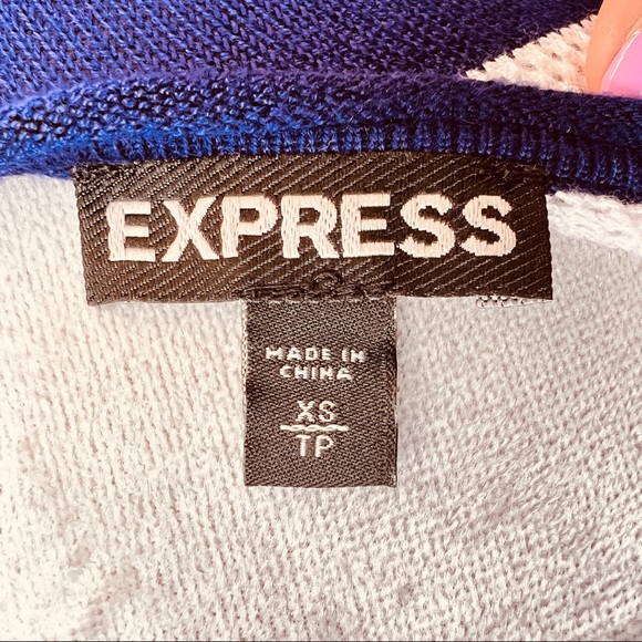 Price⬇️ Express 3/4 Sleeve Boating Top - Picture 6 of 6